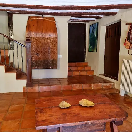 Masia La Sazadilla Con Piscina シャレー *