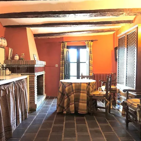 Masia La Sazadilla Con Piscina Albentosa