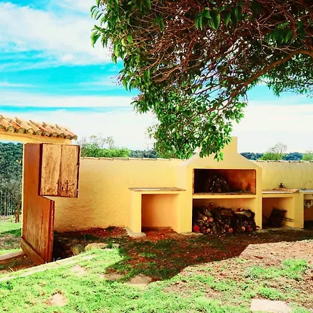 Masia La Sazadilla Con Piscina شاليه *