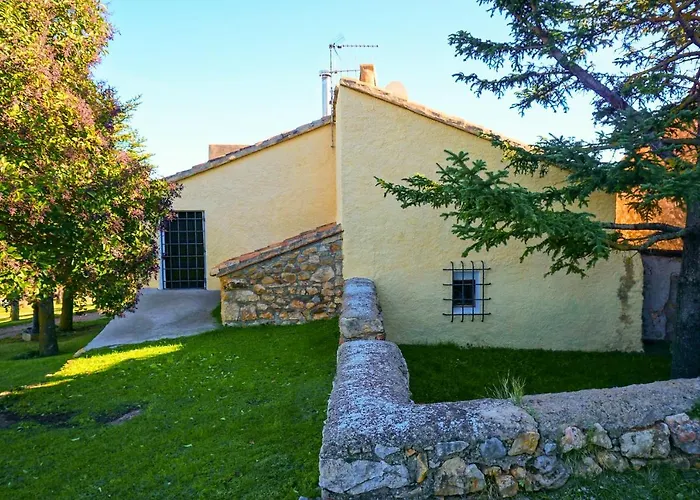 Masia La Sazadilla Con Piscina Albentosa